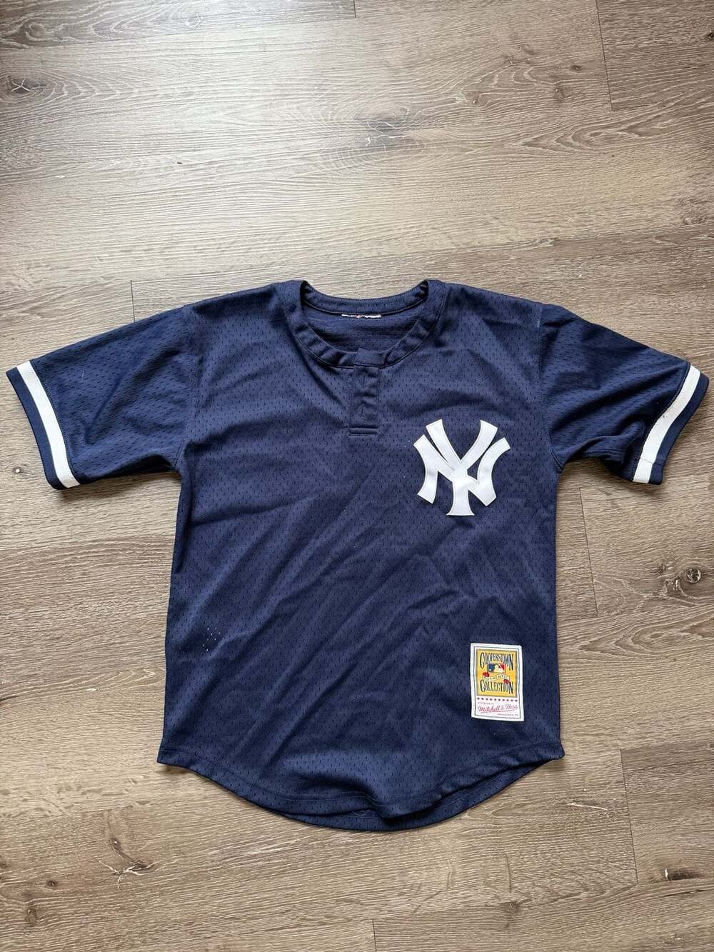 Mitchell & Ness New York Yankees Derek Jeter #2 Jersey Youth Medium 10/12